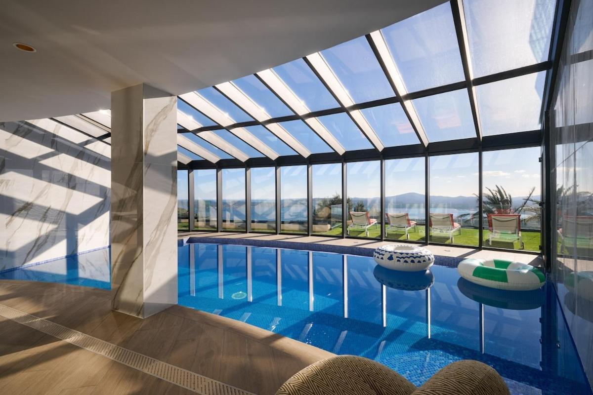 Luxury Villa In Grimaud With Gulf View Port Grimaud Exterior foto